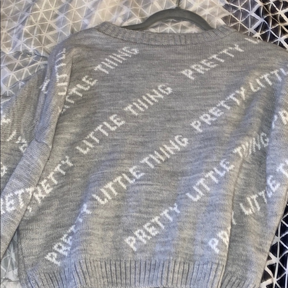 Pretty little thing gray and white knit sweater